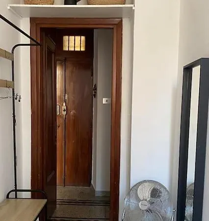 Cosy And Stylish In A Lively Area Of Apartamento