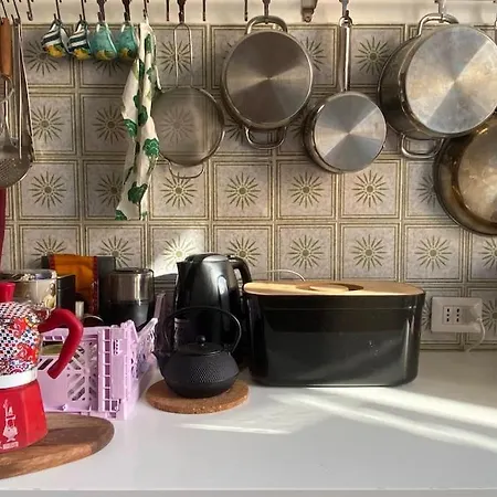 Apartamento Cosy And Stylish In A Lively Area Of Roma
