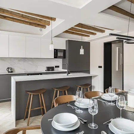 Apartamento Cosy And Stylish In A Lively Area Of