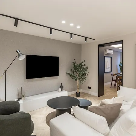 Apartamento Cosy And Stylish In A Lively Area Of